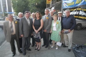 Irish Prime Minister Brian Cowan, third from the left, with the Philadelphia contingent. They are, from left, John Joe Brady, Darby O'Connor, John Egan, Brenda McDonald, Tom Farrelly, Sean McMenamin, Vera Gallagher, Billy Brennan, and Vince Gallagher.