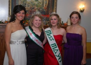 Kathleen Paulson, center; Katelyn D'Adamo, first runner-up, left; Miss Mayo 2009 Caitlyn Lotty; and Laura Clinton, second runner-up.