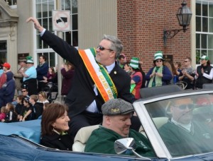 Pearse Kerr, waving to the crowd.